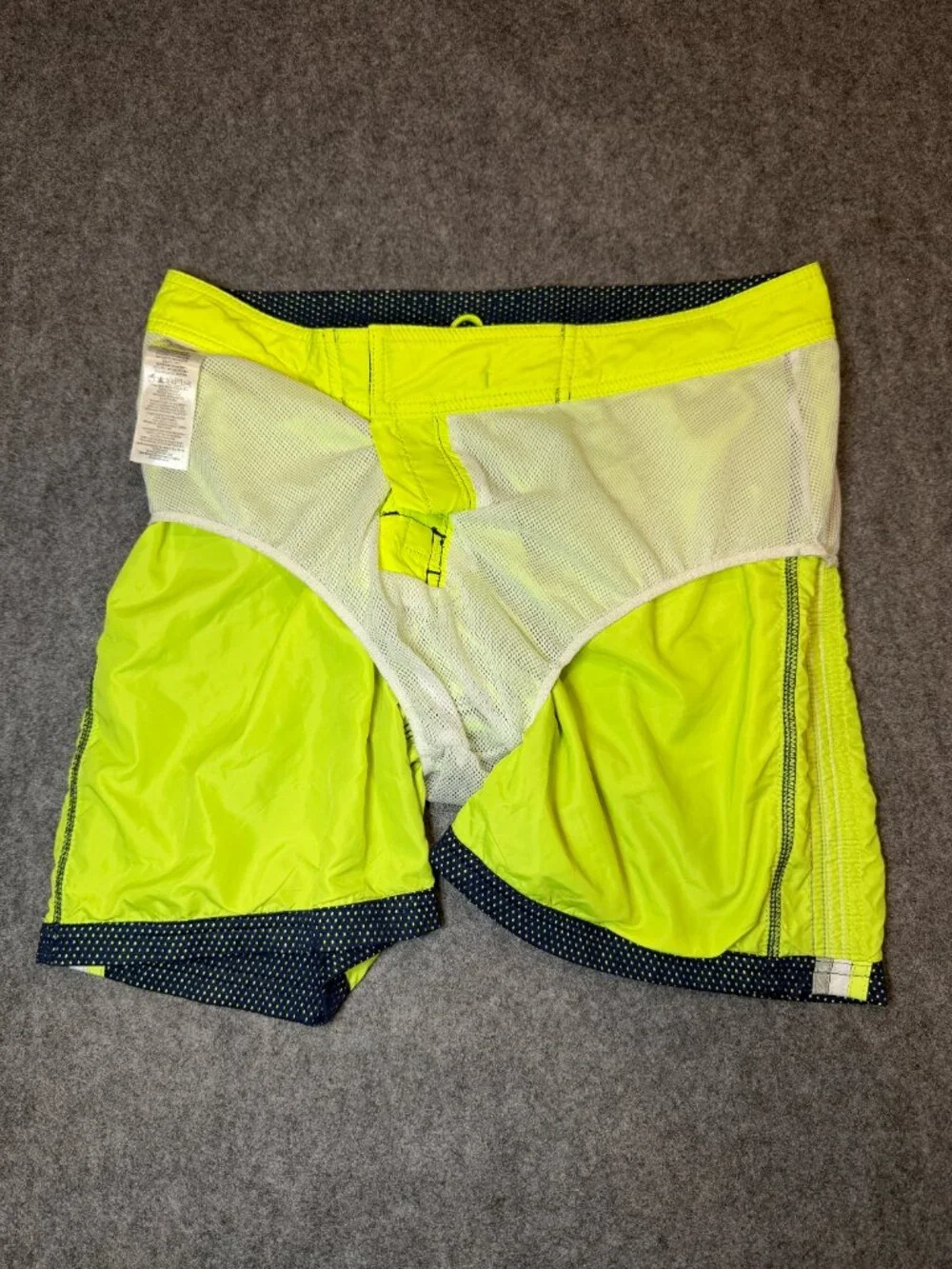 Sundek Mesh Board Shorts Navy Neon Yellow Men’s Size 30